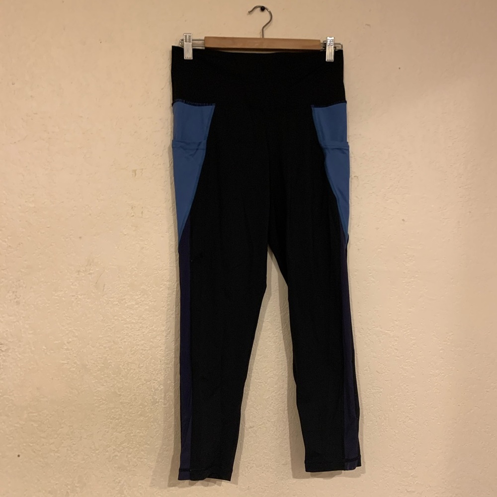 Aerie Black 7/8 Leggings With Pockets/Mesh Cutout